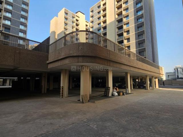Flat for rent in Sarkhej, Gujarat