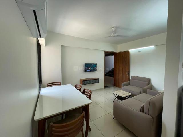 Flat for rent in Sarkhej, Gujarat