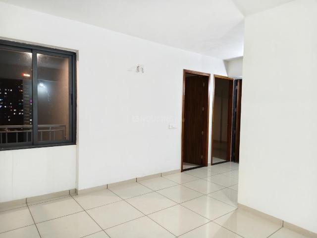 Flat for rent in Sarkhej, Gujarat