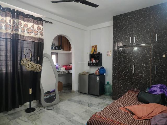 Flat for rent in South Delhi, Deri
