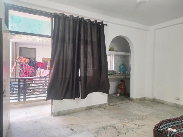 Flat for rent in South Delhi, Deri
