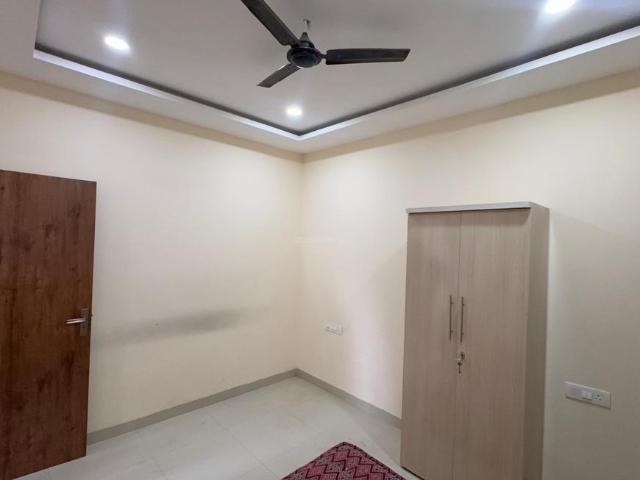 Flat for rent in Madya