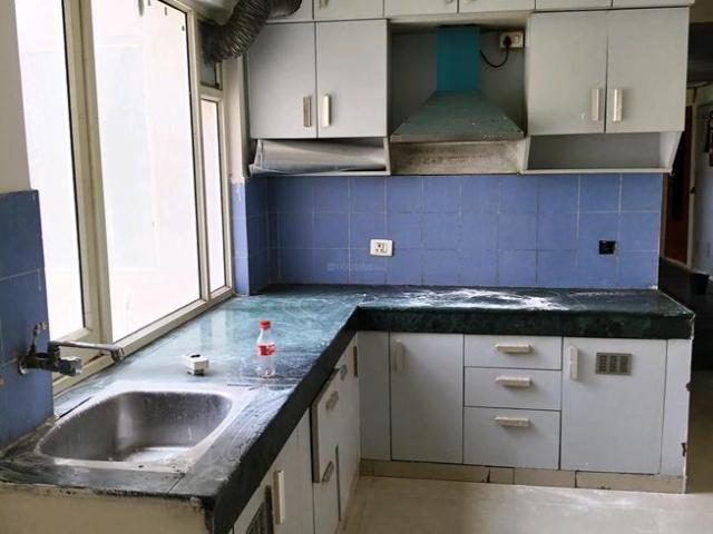 Flat for rent in Amstoria, Gurugram