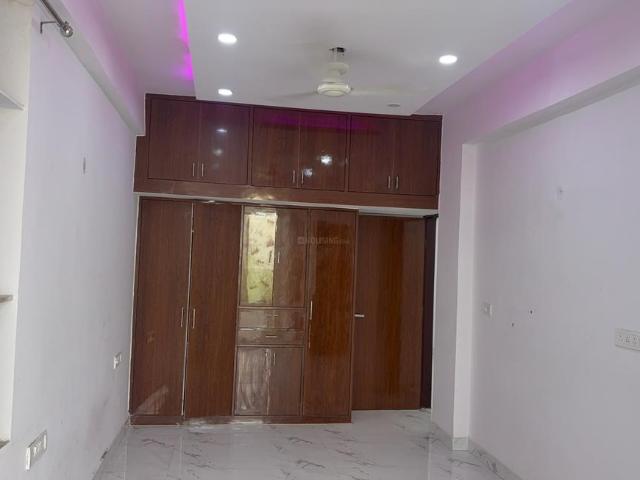 Flat for rent in South West Delhi, Deri