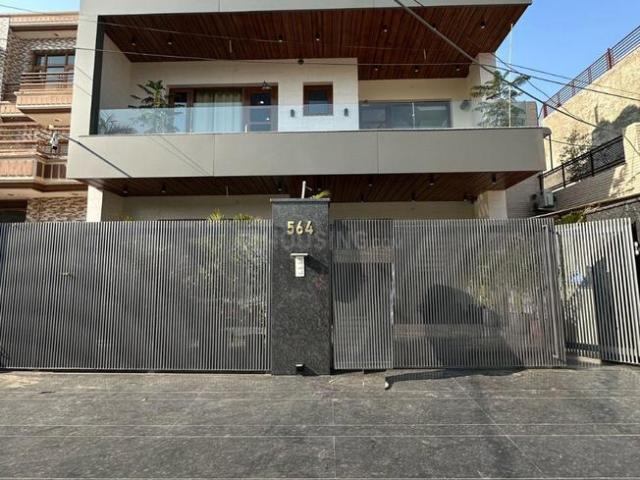 Flat for rent in Hariana