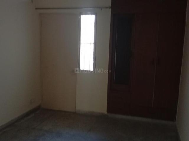 Flat for rent in South West Delhi, Deri