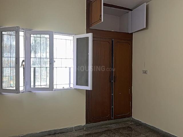 Flat for rent in South West Delhi, Deri