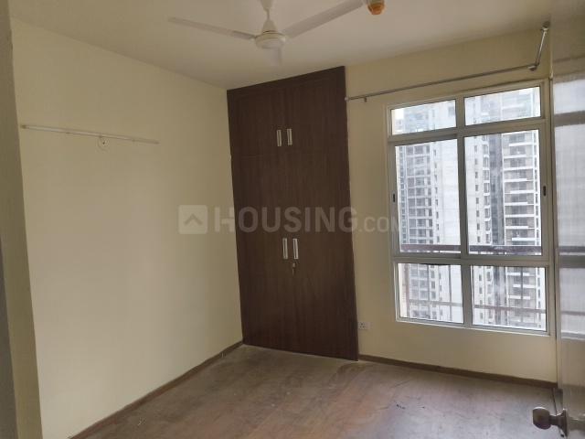 Flat for rent in Kensington Park Phase II, Noida