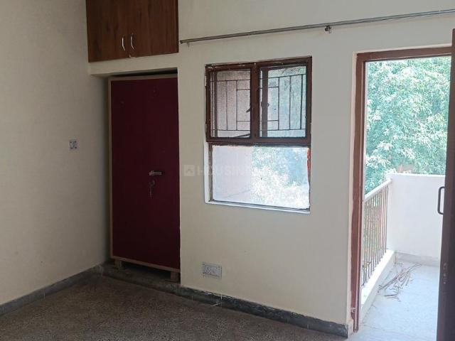 Flat for rent in South West Delhi, Deri