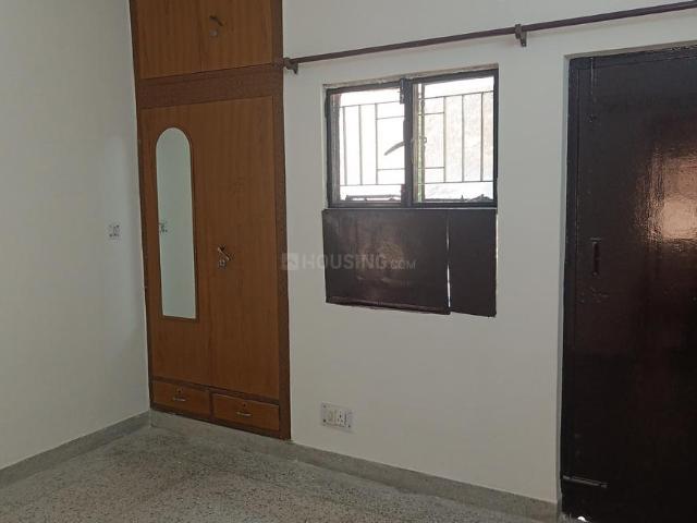 Flat for rent in South West Delhi, Deri