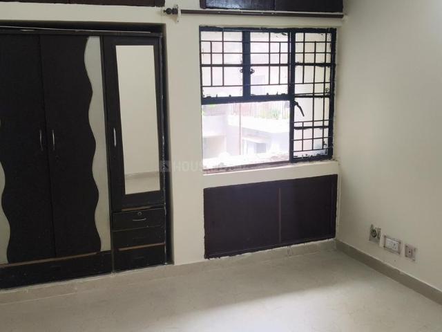 Flat for rent in South West Delhi, Deri