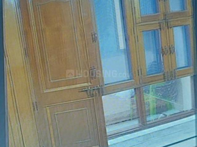 Flat for rent in Rohini, Delhi