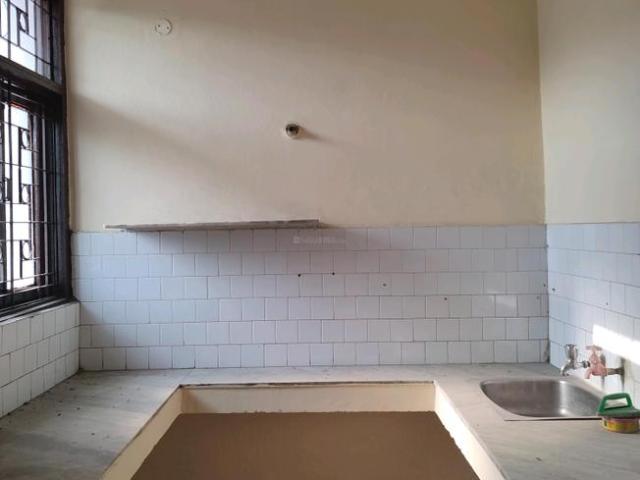 Flat for rent in North Delhi, Deri