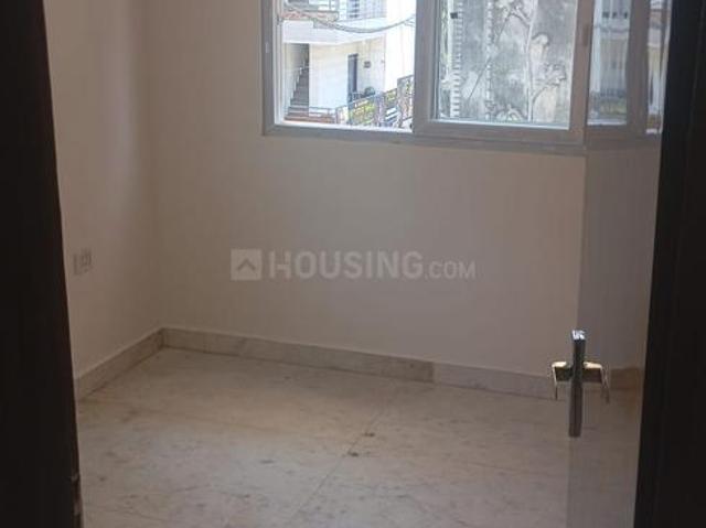 Flat for sale in North Delhi, Deri