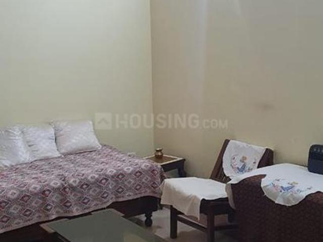 Flat for sale in North Delhi, Deri