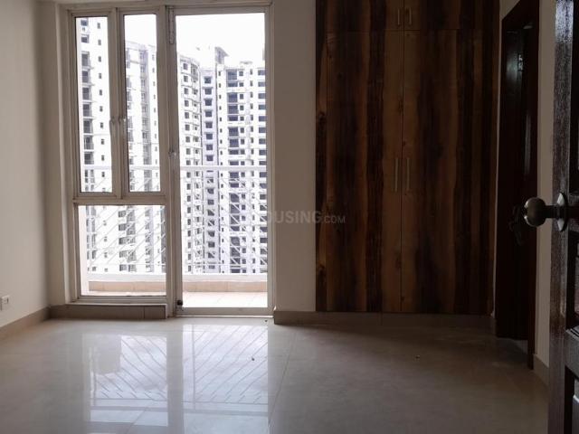 Flat for rent in Garhi, Noida
