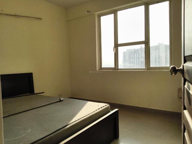 Flat for rent in Garhi, Noida