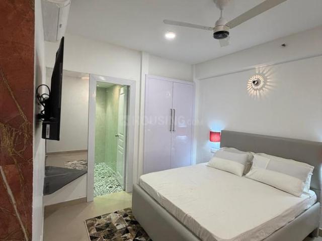 Flat for rent in Sector 143, Noida