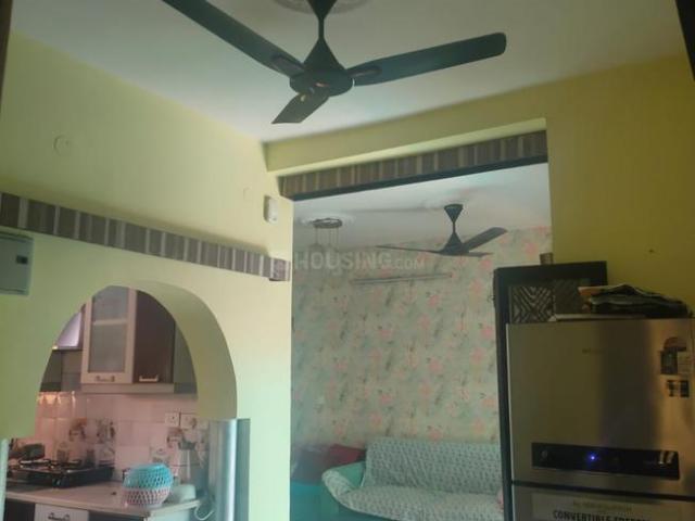 Flat for rent in South West Delhi, Deri