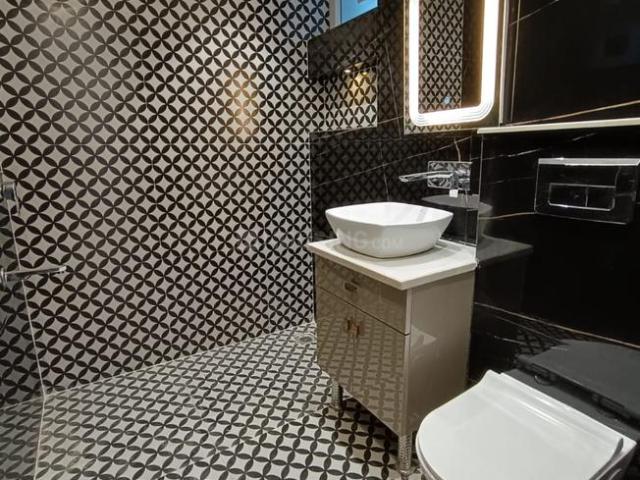 Flat for sale in South West Delhi, Deri