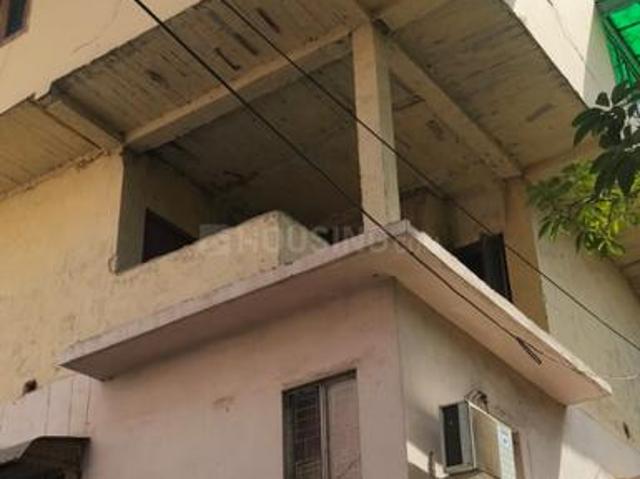 Flat for sale in North Delhi, Deri