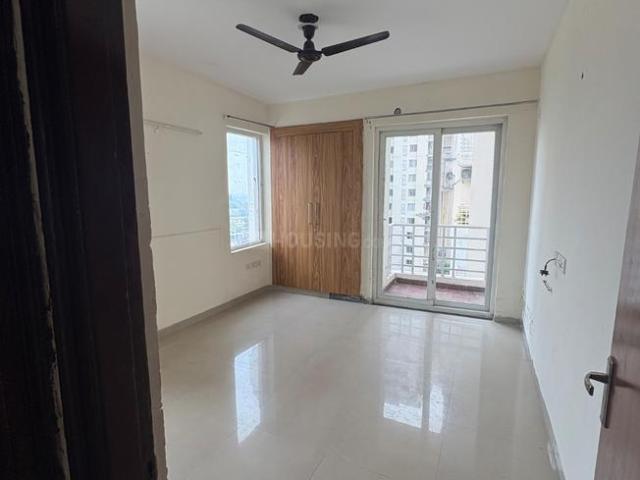 Flat for rent in Garhi, Noida