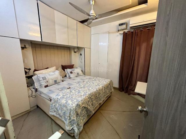 Flat for sale in North Delhi, Deri