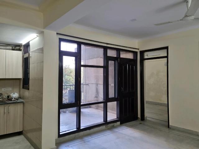 Flat for rent in South West Delhi, Deri