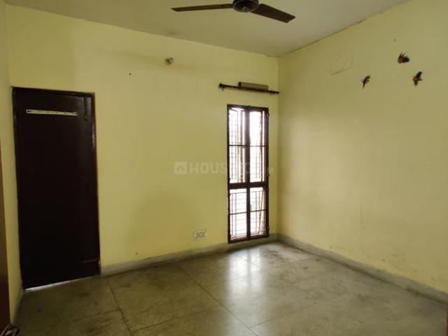 Flat for rent in North Delhi, Deri