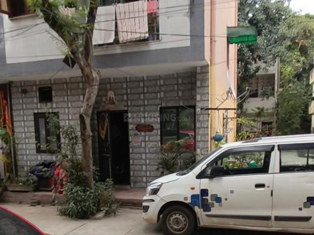 Flat for sale in North West Delhi, Deri