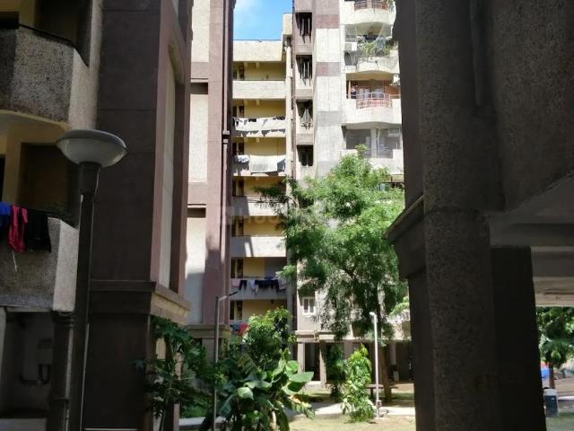 Flat for rent in Deri