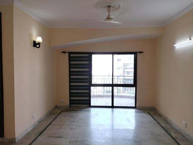 Flat for rent in Deri