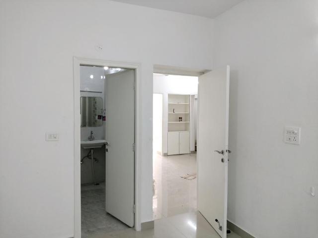 Flat for rent in Deri