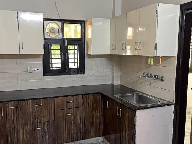 Flat for rent in Deri