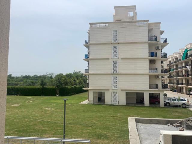 Flat for rent in Hariana