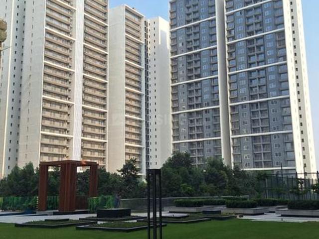 Flat for rent in Sector 43, Noida