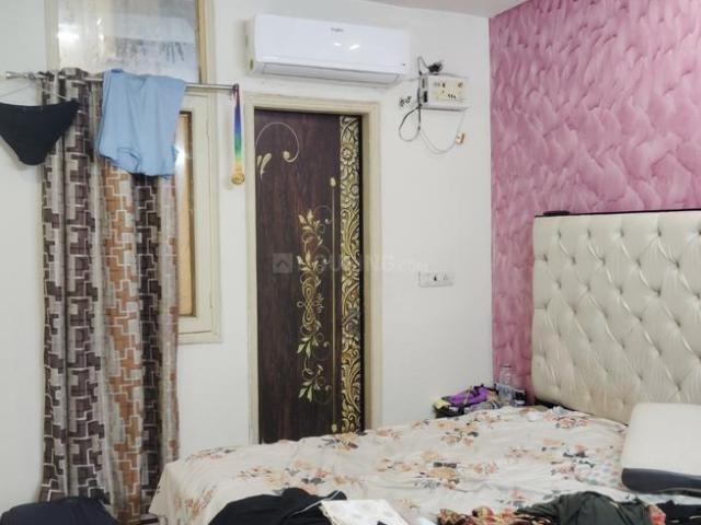 Flat for rent in Sector 45, Noida