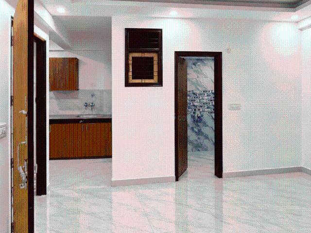 Flat for sale in Noida, Gautam Buddha Nagar