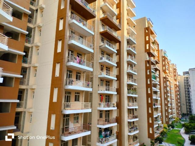 Flat for sale in Singhpur, Tatarpur