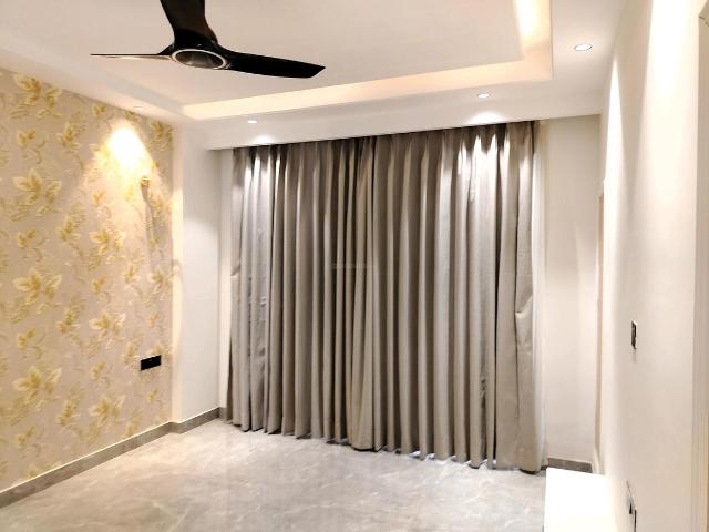 Flat for rent in DLF 5, Gurugram