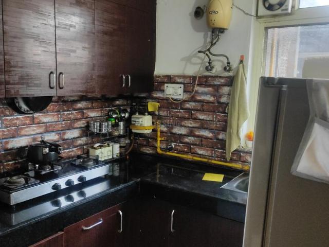Flat for rent in South West Delhi, Deri