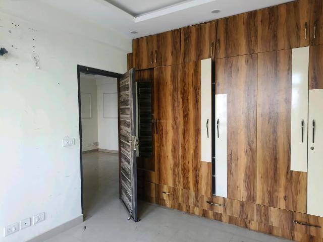 Flat for rent in Hariana