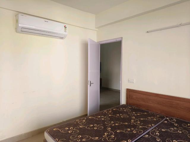 Flat for rent in Hariana