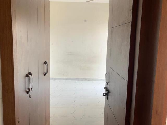 Flat for rent in Hariana