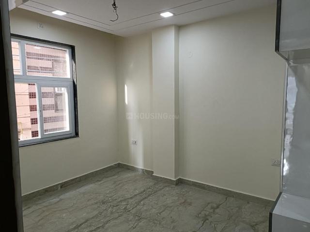 Flat for sale in North Delhi, Deri