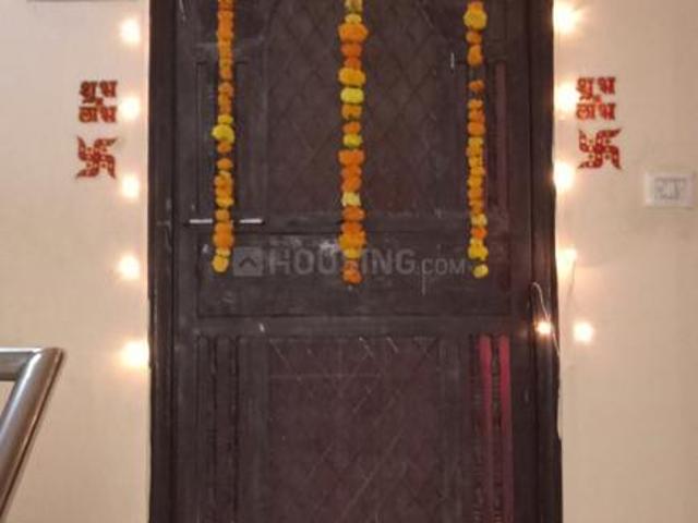 Flat for sale in West Delhi, Deri