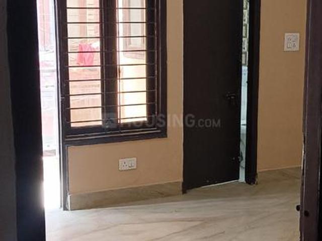 Flat for rent in Deri