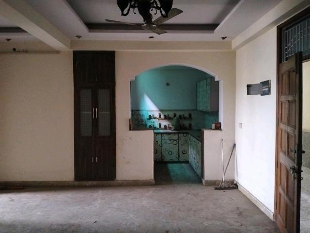 Flat for sale in Sikanderpur, Ghaziabad