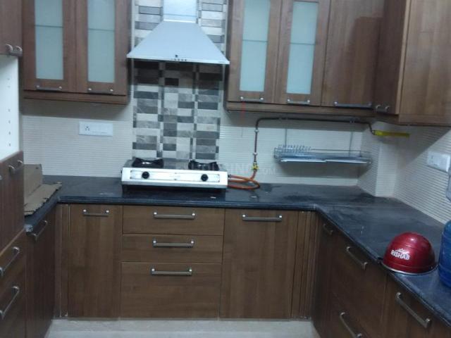Flat for rent in South Delhi, Deri