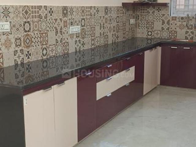 Flat for rent in Madya
